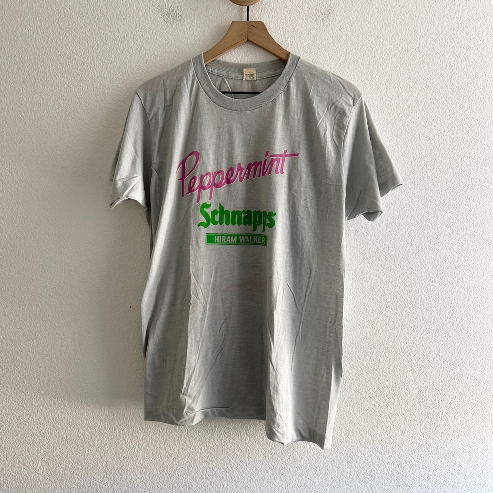 Vintage Hiram Walker Peppermint Schnapps Shirt
